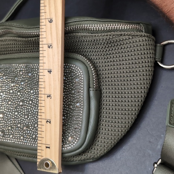 Steve Madden NYC, Women's Green Shimmer, Rhinestone Crossbody/Fanny Pack. - Picture 11 of 11